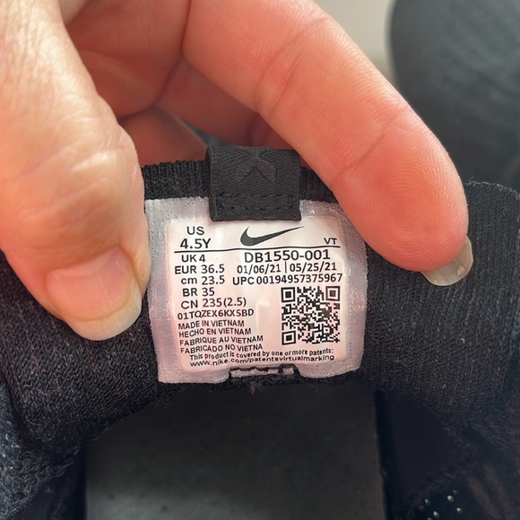 Nike Airmax size 4.5 Youth, size 6 Women’s - Picture 5 of 5